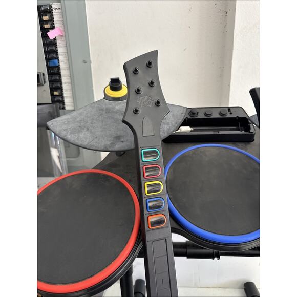 Guitar Hero Nintendo Wii World Tour Bundle - Drum, 2 Guitars No Pedal Untested - Picture 2 of 14